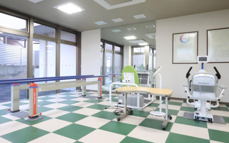 【パーキンソン病専門施設】PDハウス国立 リハビリ室