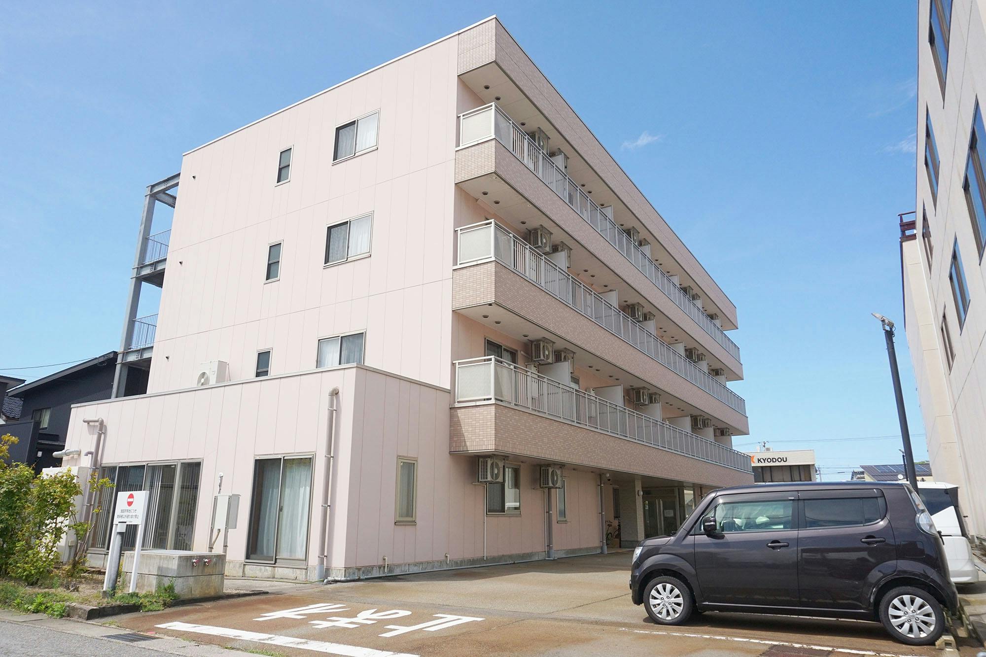 シニアレジデンスビルト 外観