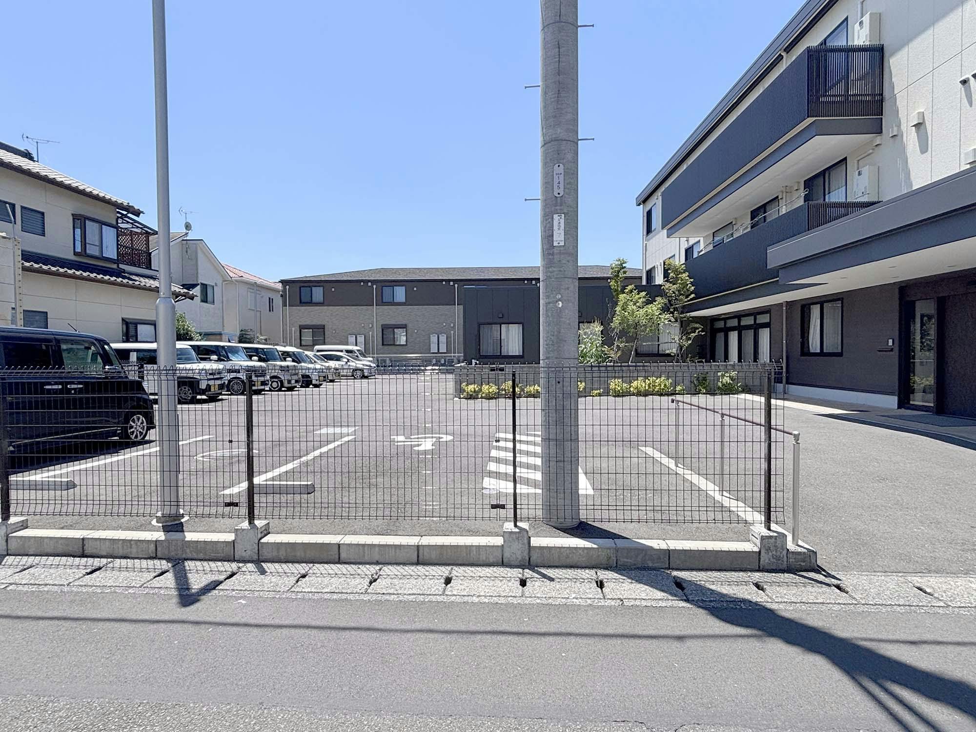 グループホームまーがれっと藤枝二号館 駐車場