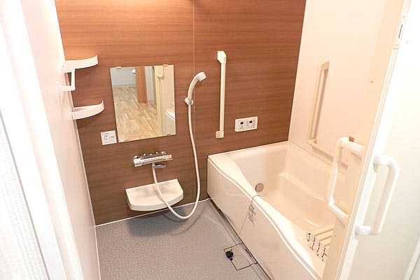 ココファン南越谷 浴室