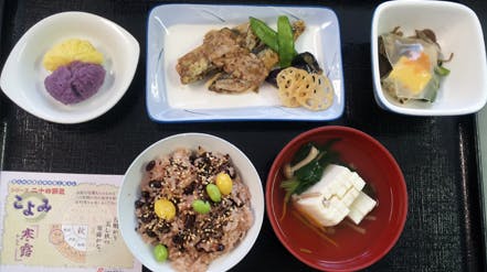 カーサ・デ・ソル・湖浜 食事