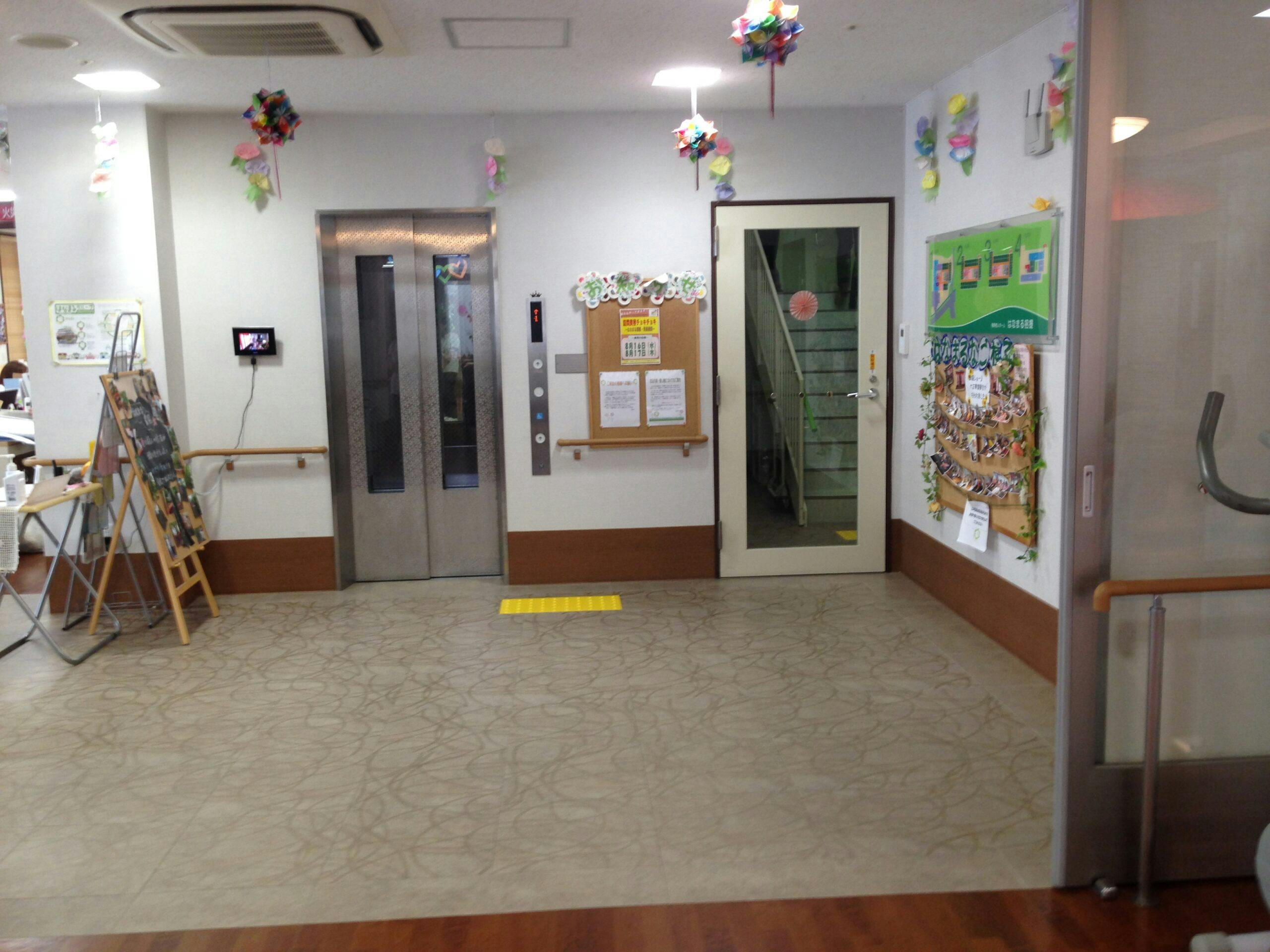 介護付有料老人ホームはなまる招提 エレベーターホール