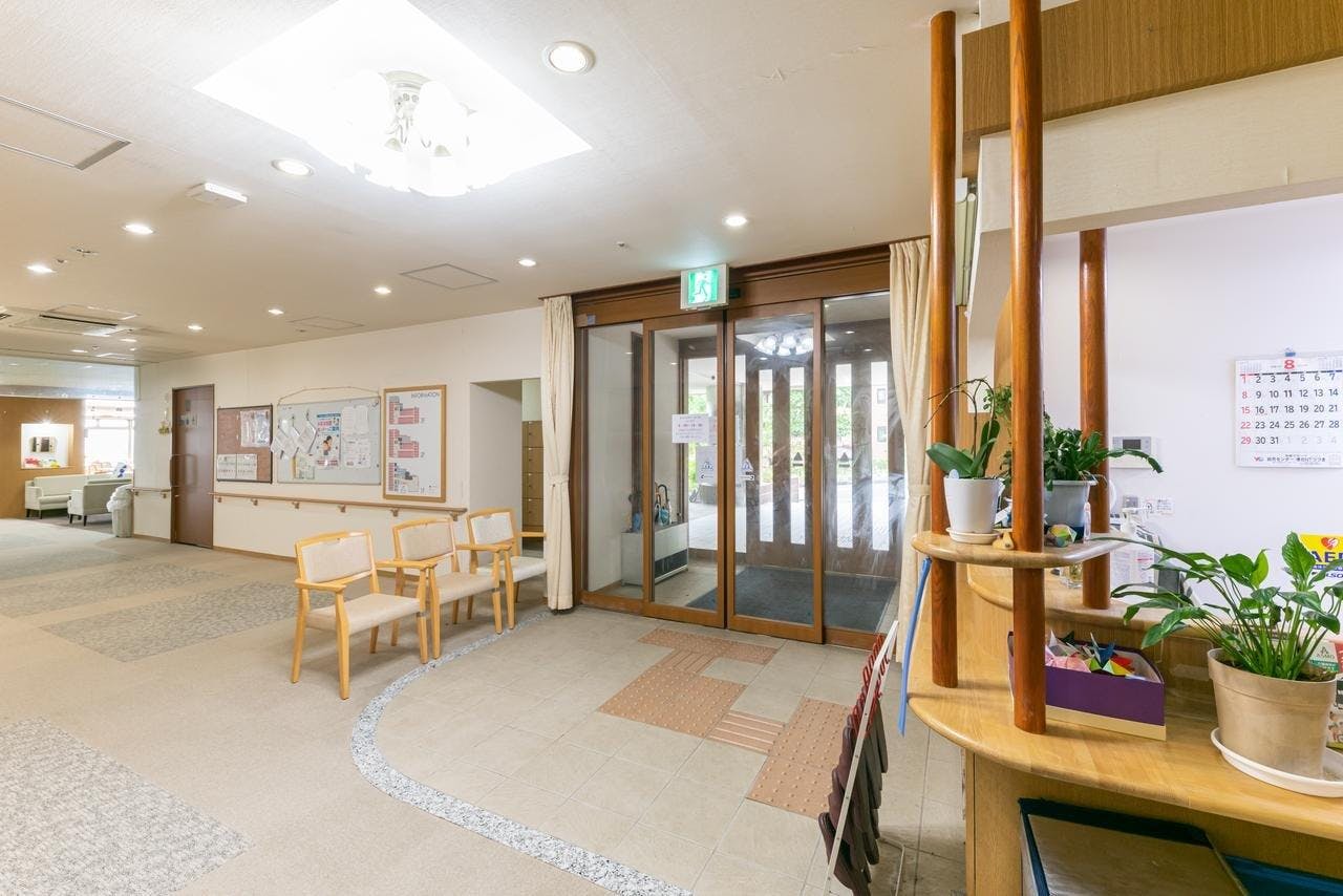イリーゼ横浜仲町台 エントランス