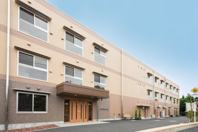 ＳＯＭＰＯケア ラヴィーレ綾瀬 外観