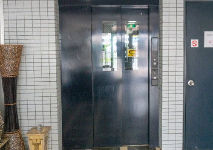 花楽園住之江 エレベーター