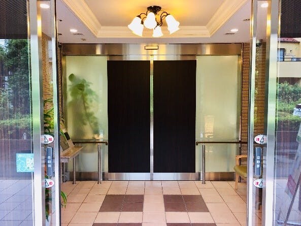 そんぽの家Ｓ成城西 玄関