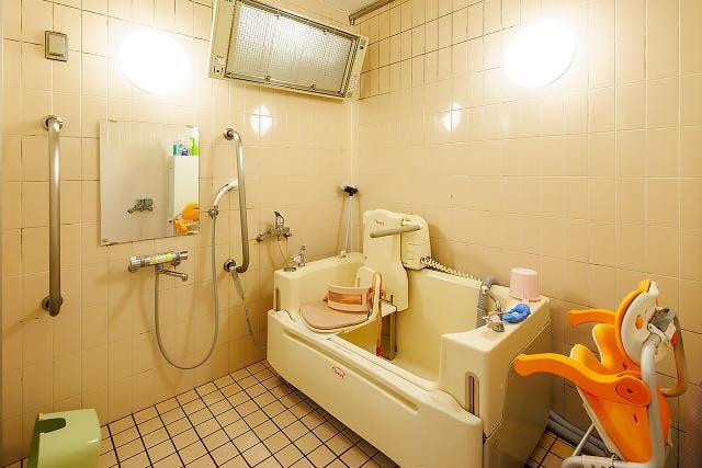 住宅型有料老人ホーム シニアヴィラジュレ橋本 浴室