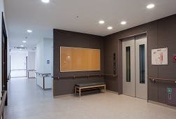 そんぽの家Ｓ稲城 エレベーターホール