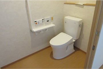 サービス付き高齢者向け住宅四季 居室内トイレ
