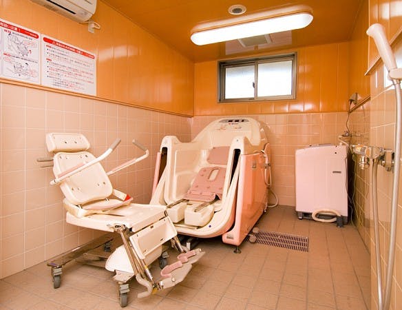 応援家族 東川口 特殊浴室