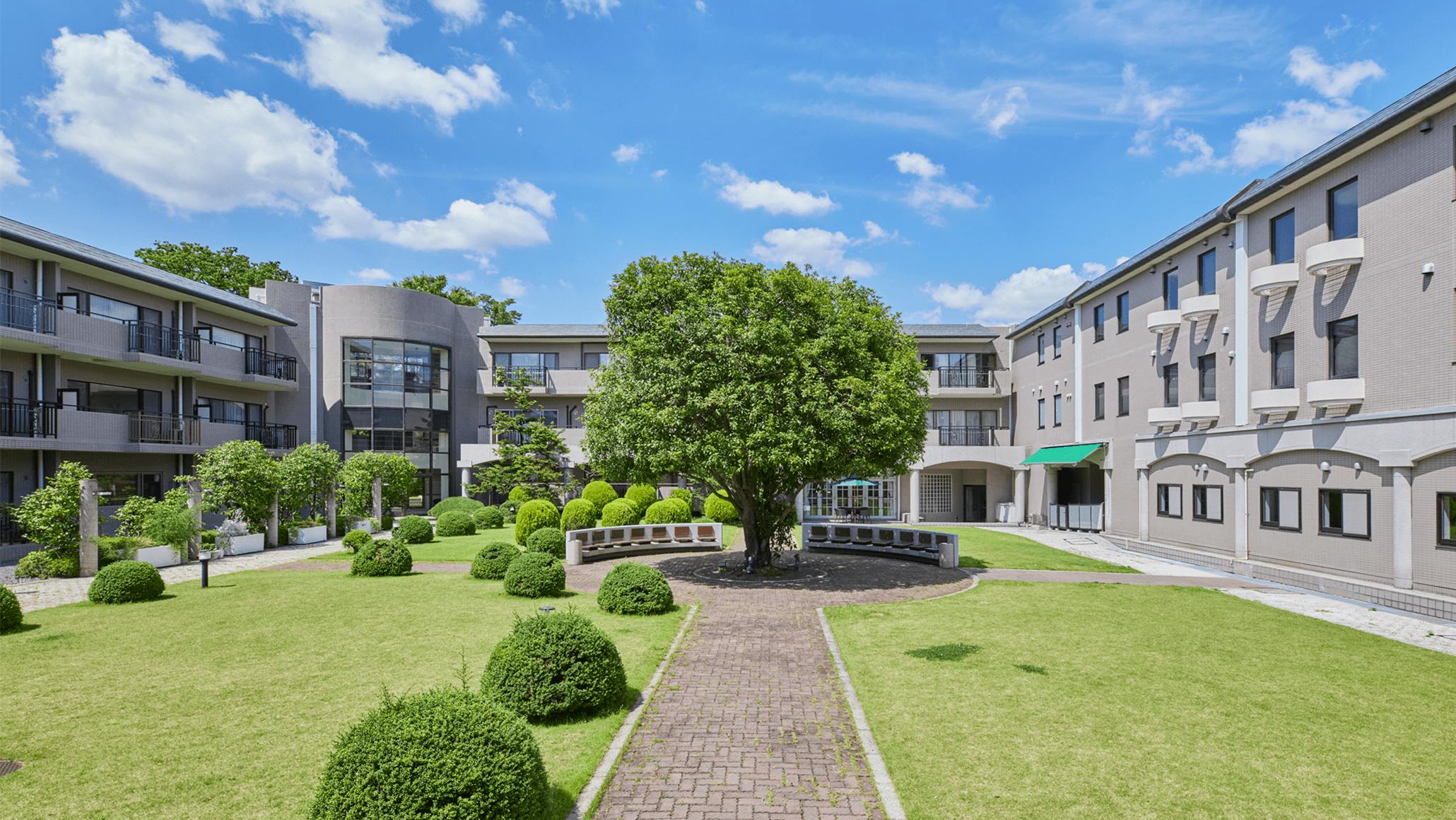 ライフニクス高井戸 中庭