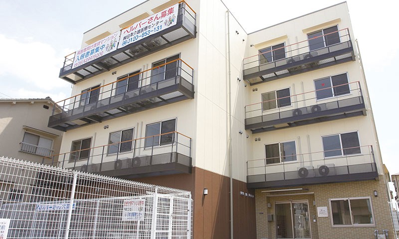 エル・クルー瓢箪山駅前 外観