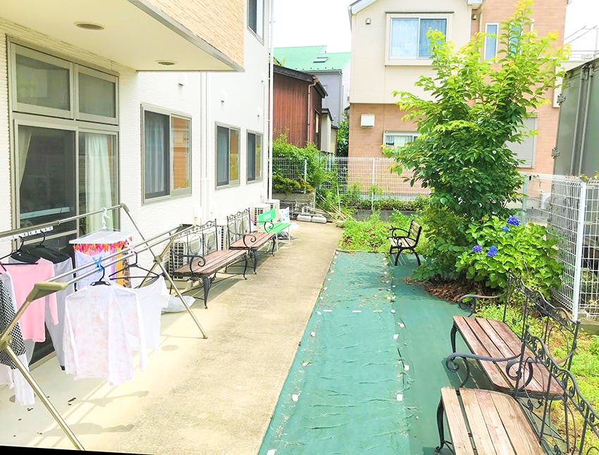 愛の家グループホーム座間西栗原 中庭