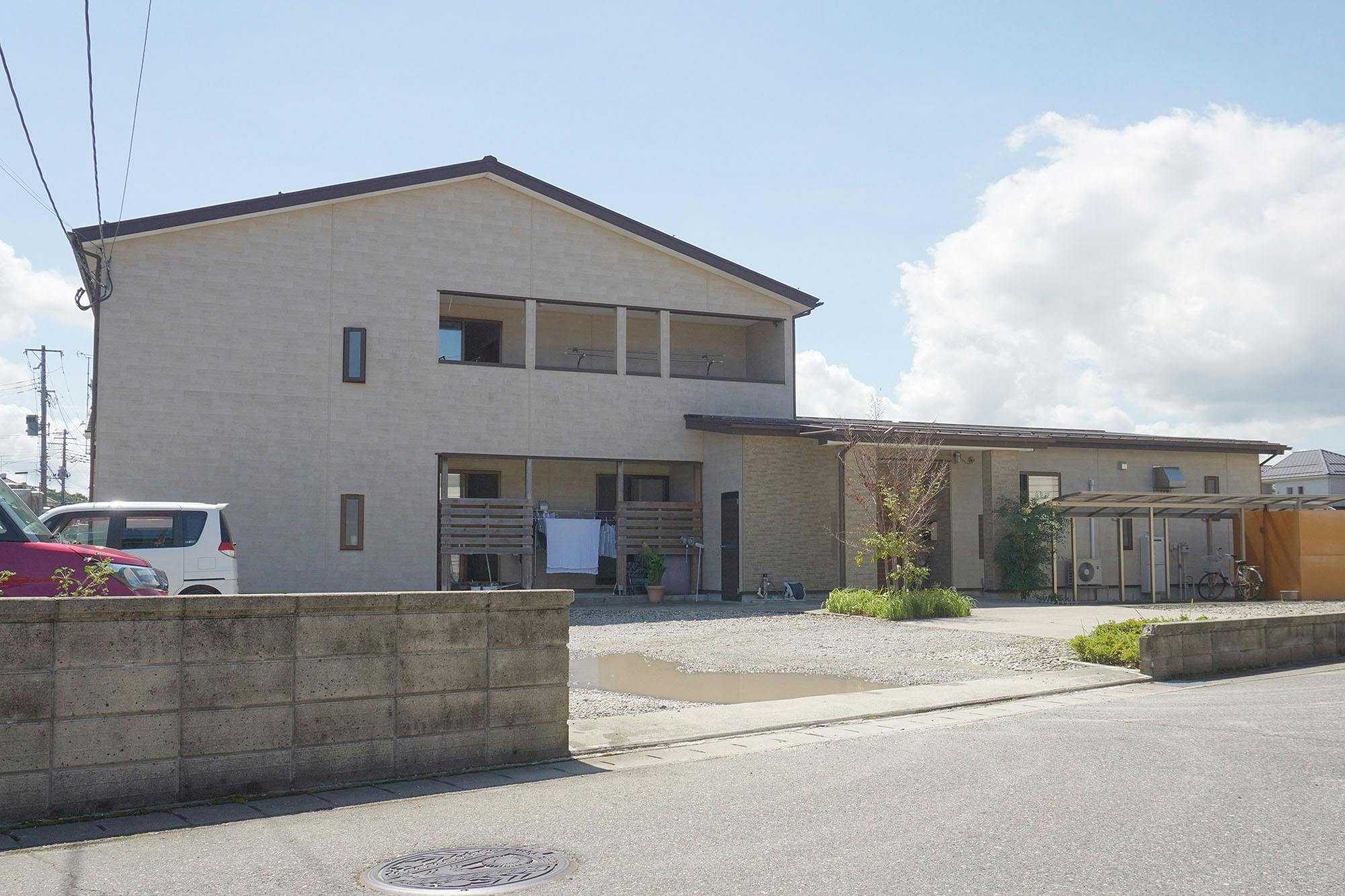 サンフラワー一番館 外観