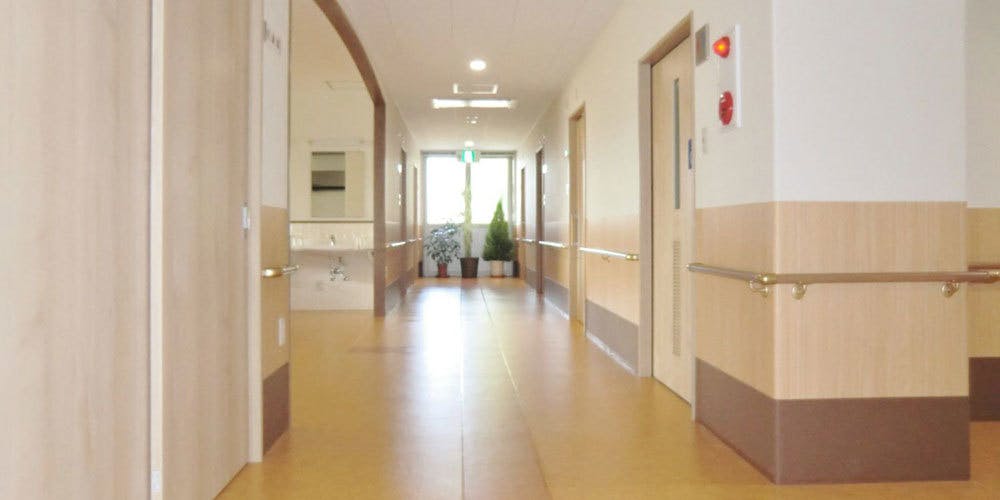 玉城2号館 廊下