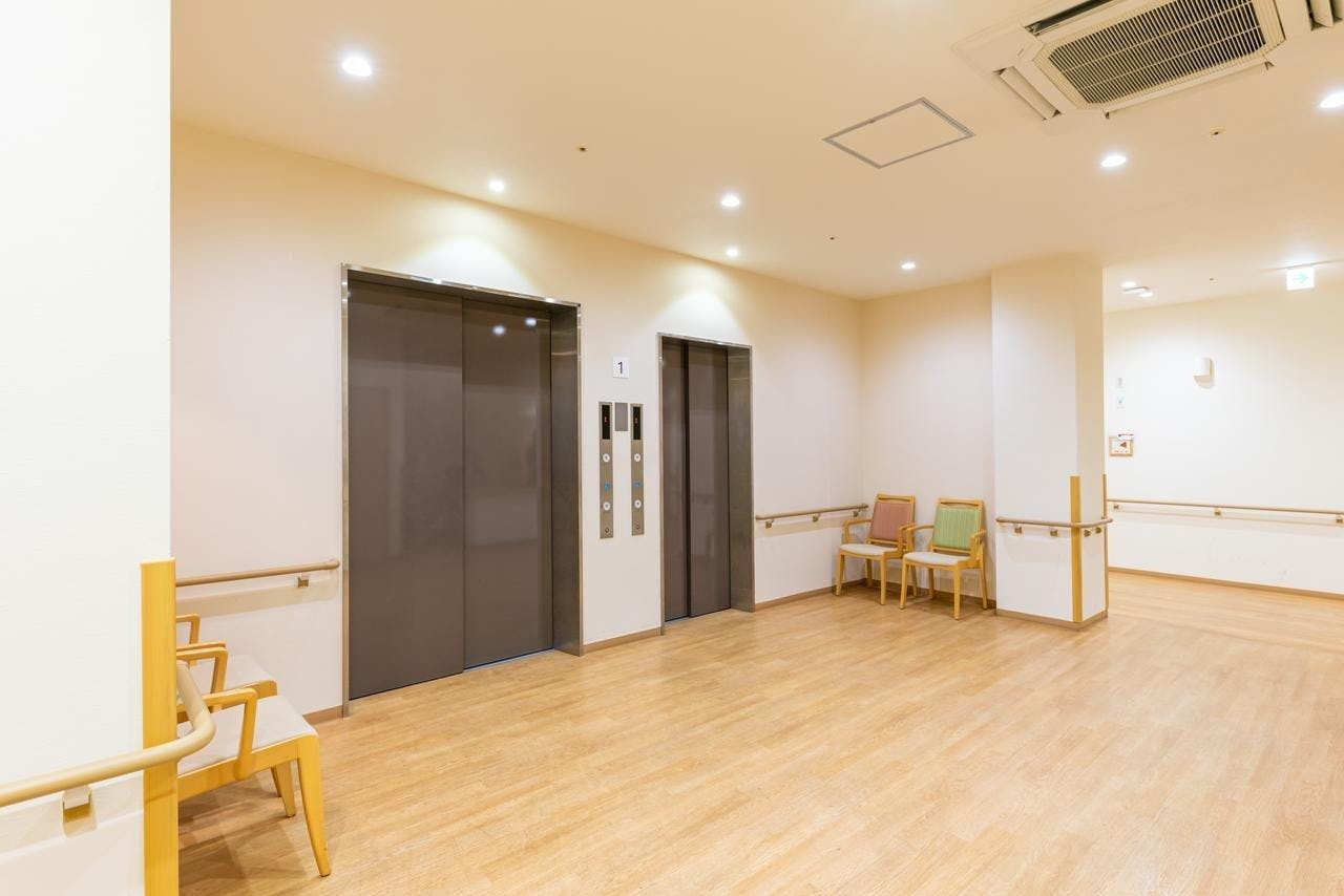 イリーゼ新座 エレベーターホール