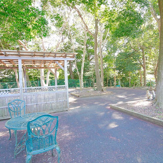 リッチランド豊南郷 庭園