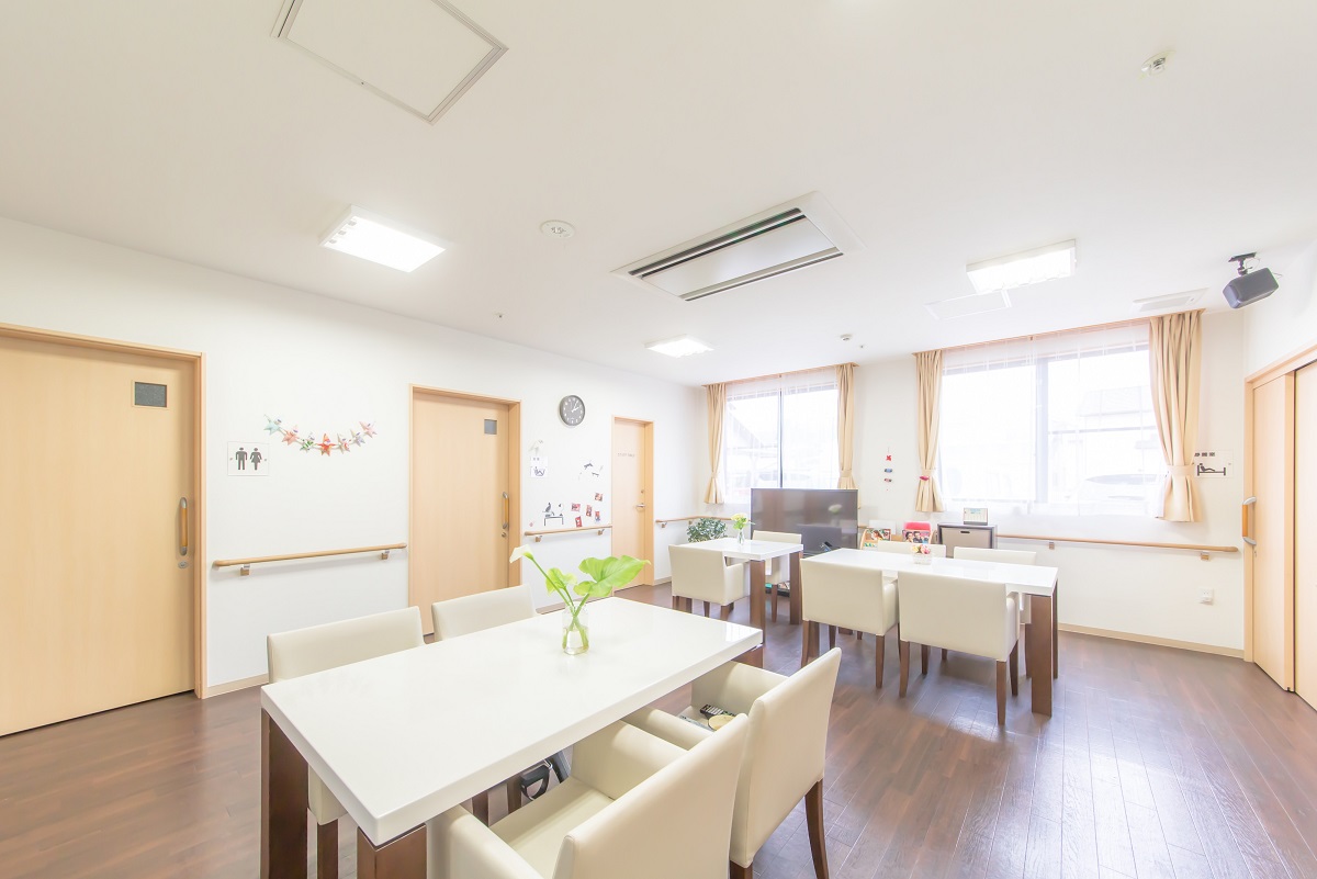 住宅型有料老人ホーム えみのわ備前 食堂