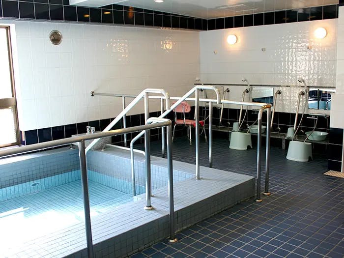 ソルシアス佐倉 大浴室