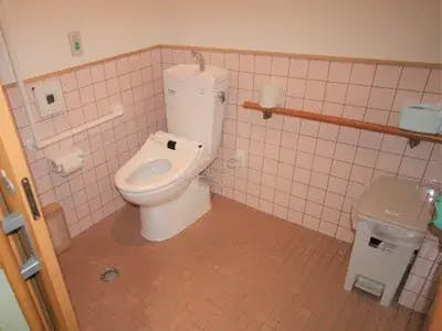有料老人ホームうりずん トイレ