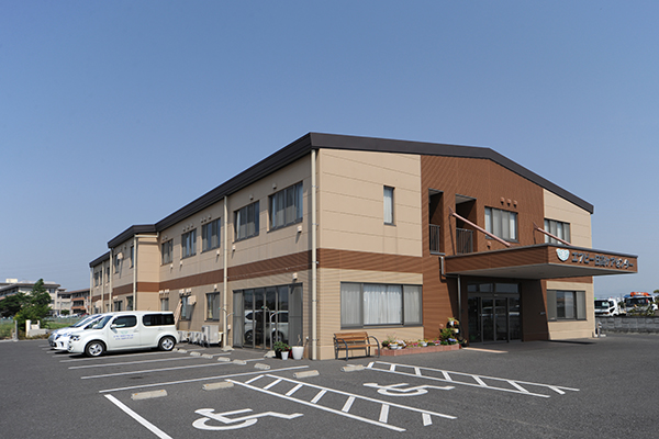 ケアライフエフビー日高 外観