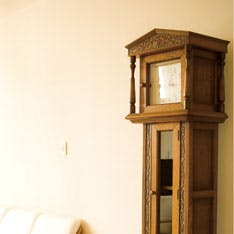 介護付有料老人ホームチエロ ラウンジ 時計