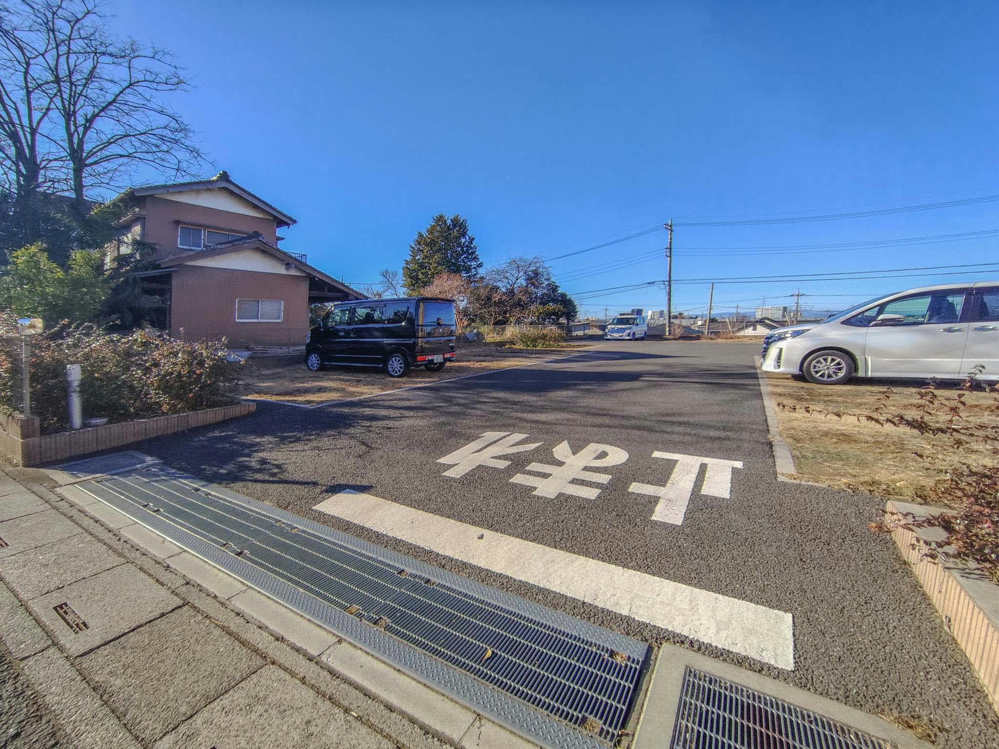 あしすとホーム蓮田 駐車場