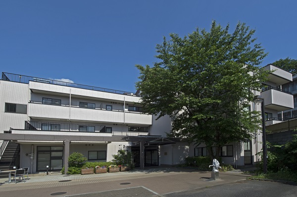 ニチイホーム 高幡不動 外観