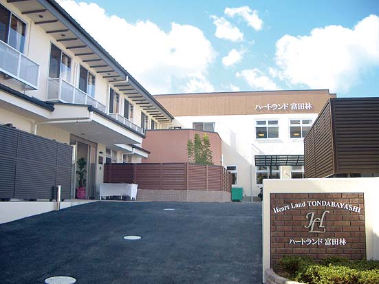 ハートランド富田林 外観