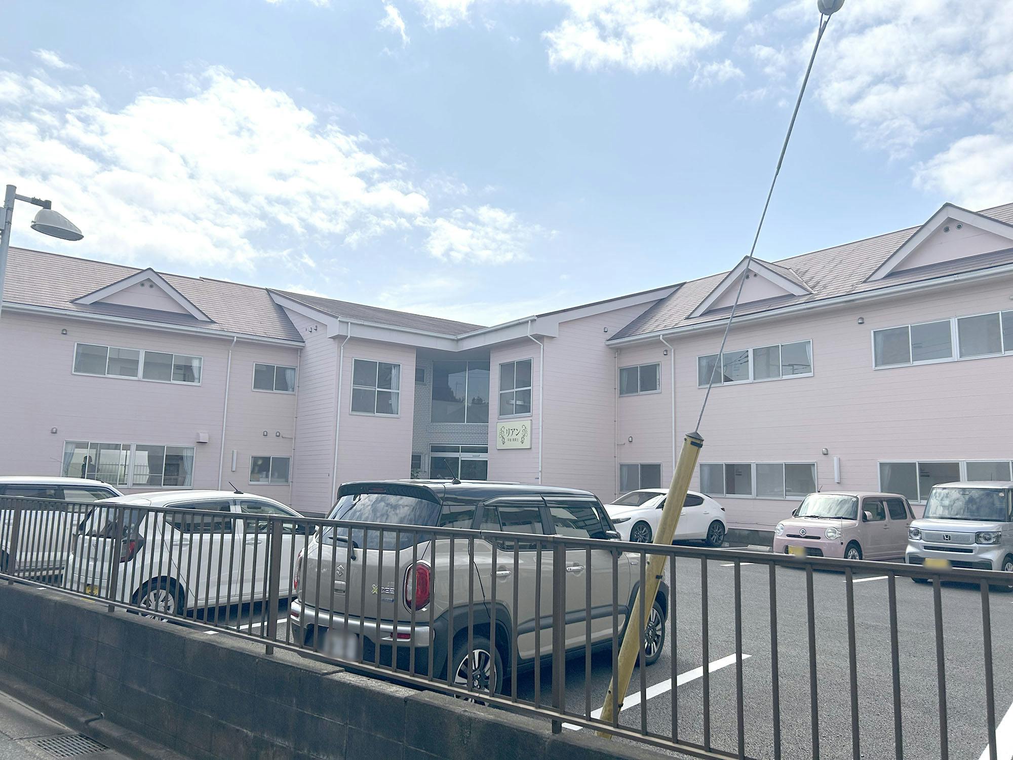 住宅型有料老人ホーム リアン平塚東真土 駐車場