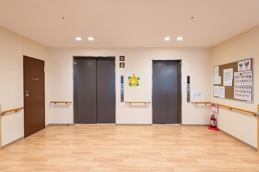 イリーゼさぎぬま・新館（看護クラーク鷺沼等） エレベーターホール