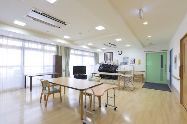 医療法人社団温新会ケアハウスアダージョ リビング