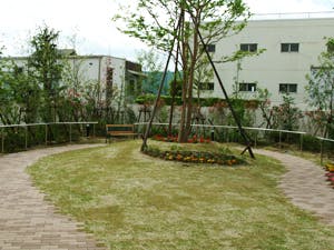 アクティブライフ芦屋 中庭