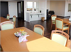 住宅型有料老人ホームナーシングホーム三条 食堂