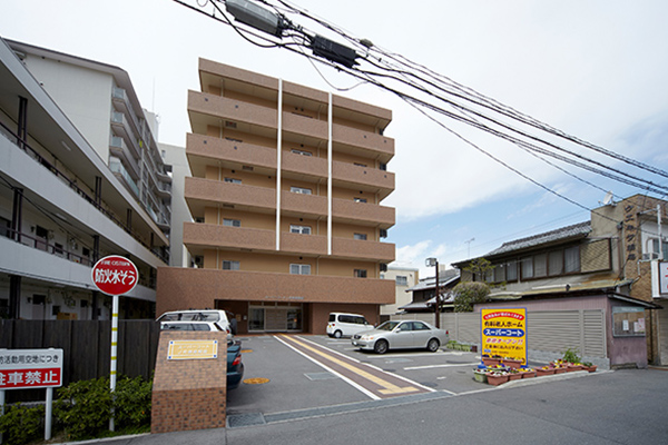 スーパー・コートJR奈良駅前 外観