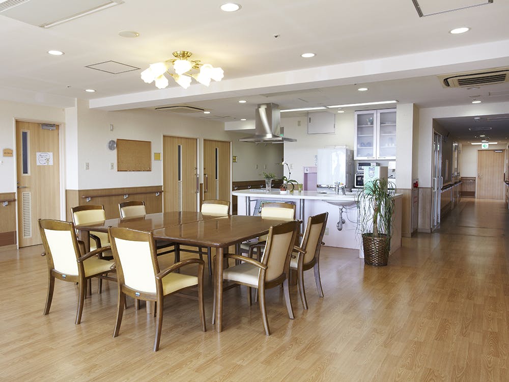 チャーム池田満寿美町 