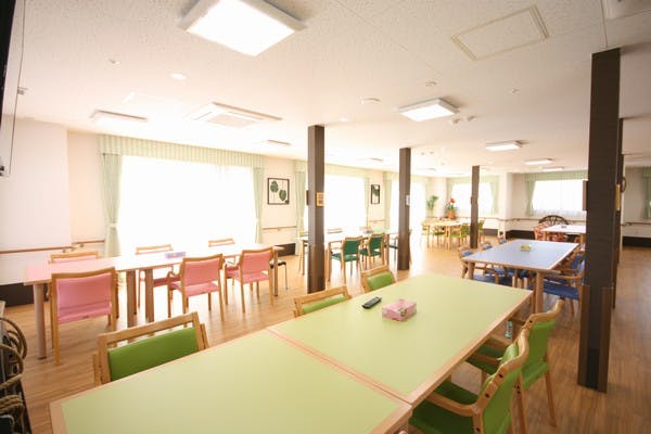 家族の家ひまわり氏家 食堂