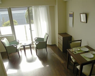 ラヴィータカサ青葉の森 居室