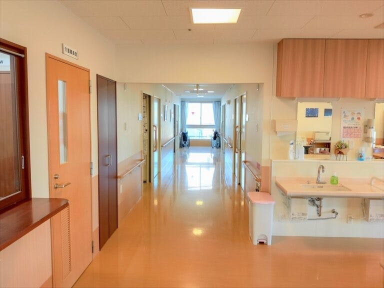 メディケアレジデンス名古屋北 廊下