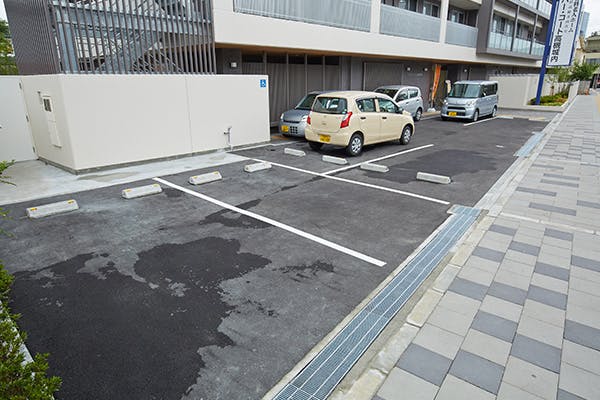 スーパー・コート高槻城内 駐車場