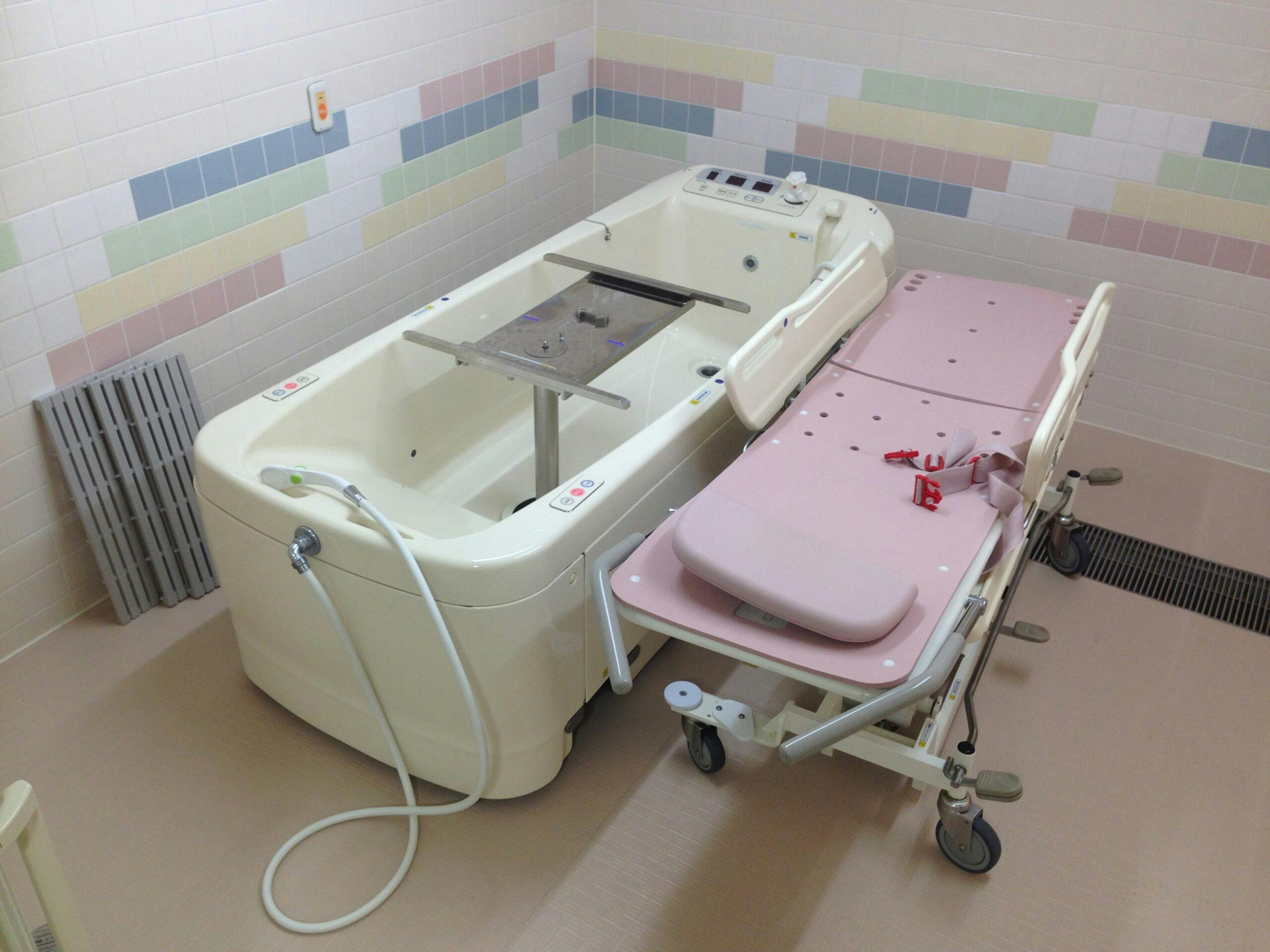 介護付有料老人ホームはなまる招提 機械浴