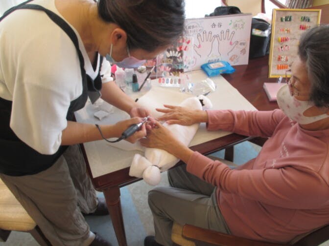 SOMPOケア ラヴィーレ成城南 ネイルサロン