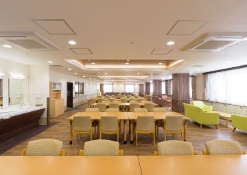 たいしんかていな東名横浜 食堂・談話室