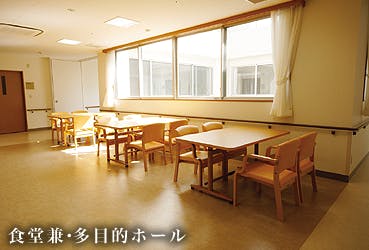 ライフ髙石 食堂