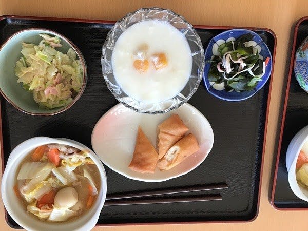 ケアライフ中込 昼食