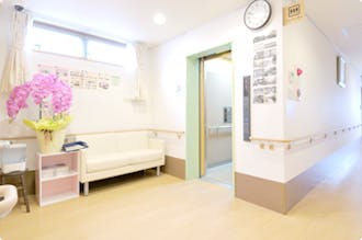 やさしい手東大阪楠根 エレベータホール
