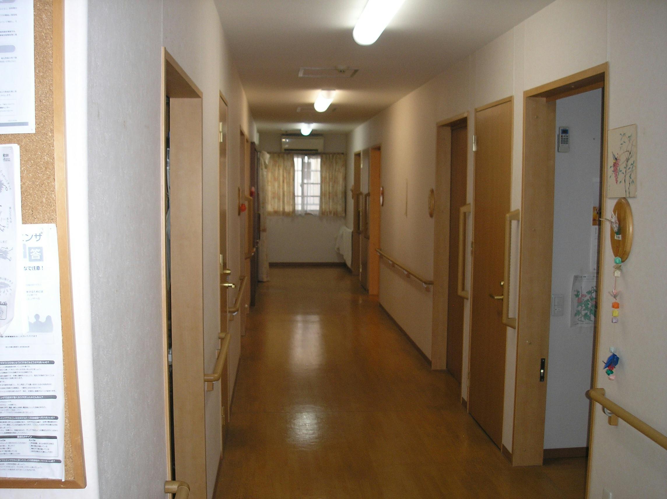 ニチイケアセンター呼続 廊下