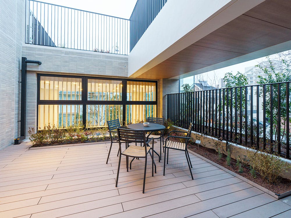 チャームプレミア柿の木坂 テラス