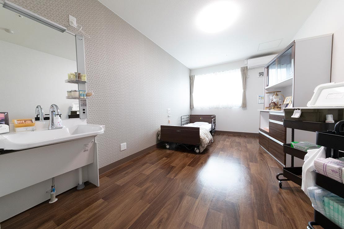 ナーシングホーム三つの鳳 居室