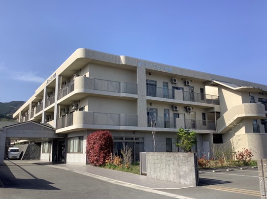 特別養護老人ホーム ライフケア柏原 外観